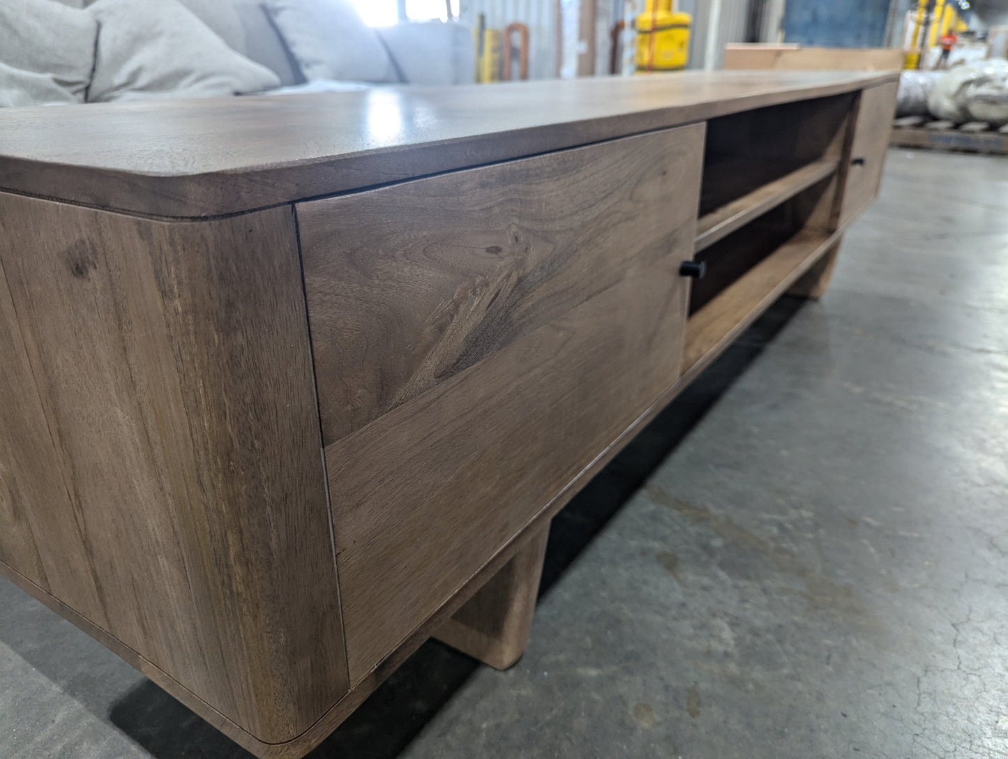 Nowra Entertainment Unit